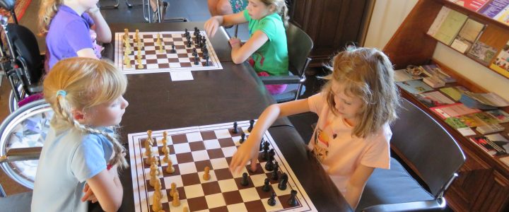 Eke op het meisjestoernooi De Kaag