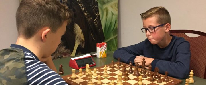 4 e Pentachess viertallentoernooi succesvol van start
